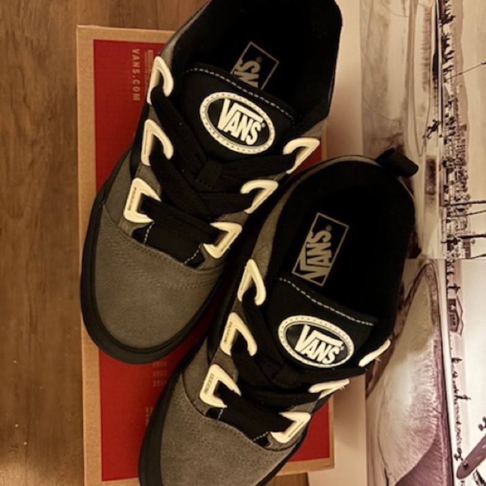 Vans Knu Skool DR sz 7.0 Men 8.5 Woman - Picture 11 of 12